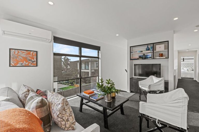 Photo of property in 62 Straven Road, Fendalton, Christchurch, 8014