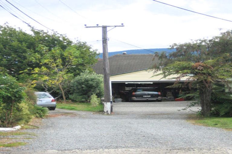 Photo of property in 27 Totara Park Road, Clouston Park, Upper Hutt, 5018