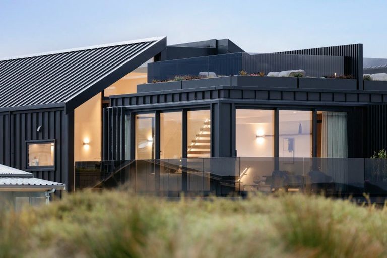 Photo of property in 124b Marine Parade, Mount Maunganui, 3116