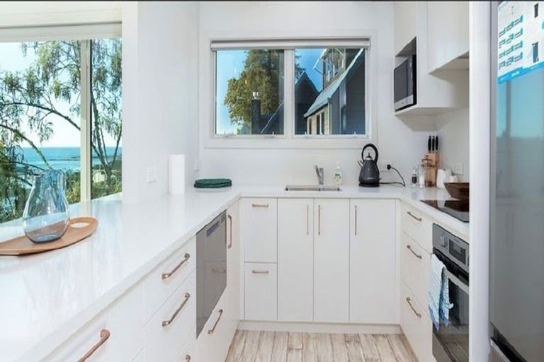 Photo of property in 4 The Cliffs, Britannia Heights, Nelson, 7010