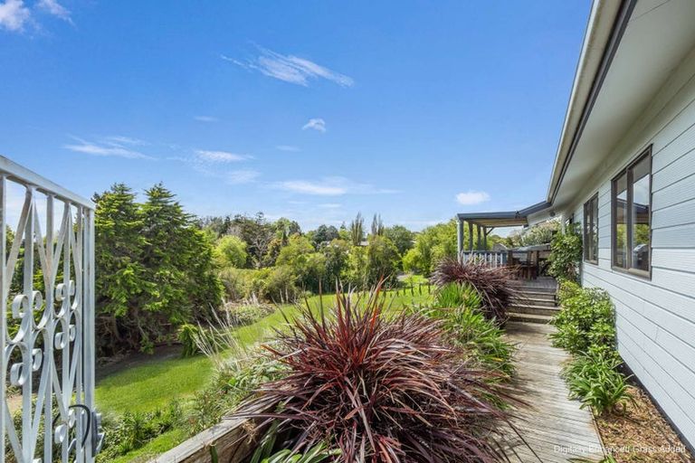 Photo of property in 45 View Road, Waiuku, 2123