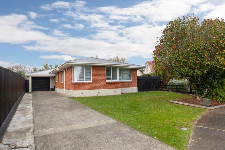 Photo of property in 9 Innes Place, Roslyn, Palmerston North, 4414