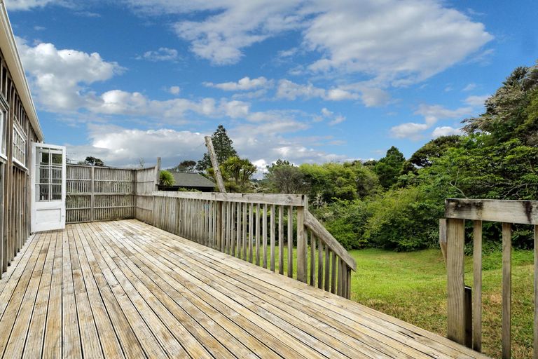 Photo of property in 749 South Titirangi Road, Titirangi, Auckland, 0604