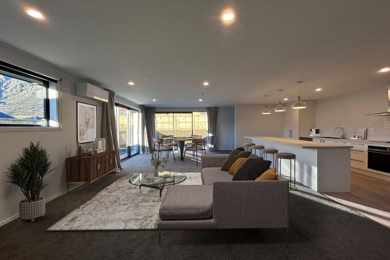 Photo of property in 96 Spur Ridge Rise, Jacks Point, 9371