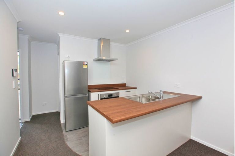 Photo of property in 14/10 Burrows Place, Frankton, Hamilton, 3204