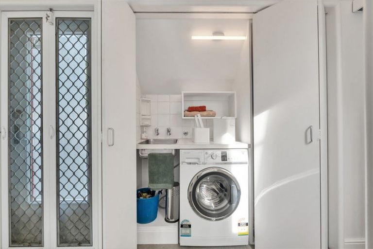 Photo of property in 24a Birdwood Avenue, Beckenham, Christchurch, 8023
