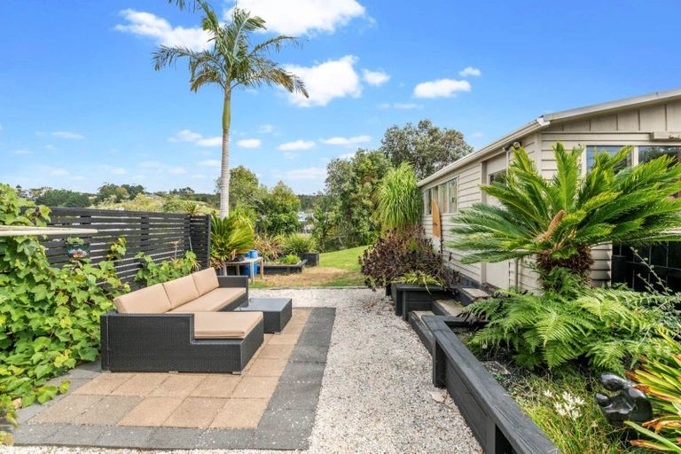 Photo of property in 23 Penton Road, Stanmore Bay, Whangaparaoa, 0932