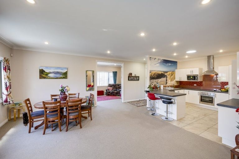 Photo of property in 18 Portland Place, Poraiti, Napier, 4112