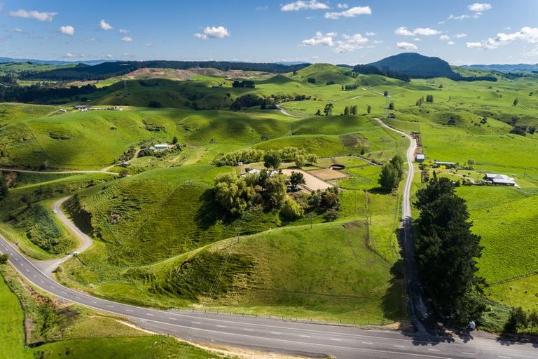 Photo of property in 1268 Taihape Road, Sherenden, Hastings, 4179