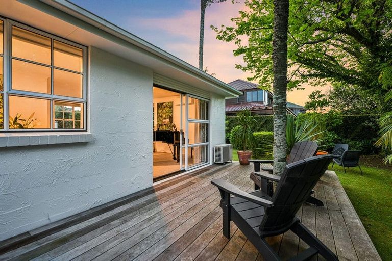 Photo of property in 3/4 Frater Avenue, Milford, Auckland, 0620