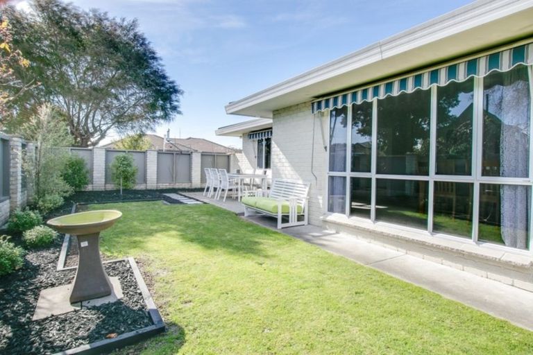 Photo of property in 2 Fern Grove, Taradale, Napier, 4112