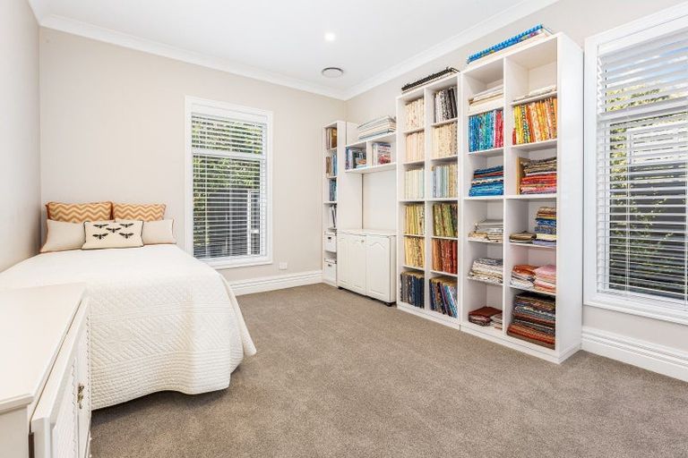 Photo of property in 35a Awanui Drive, Waikanae, 5036