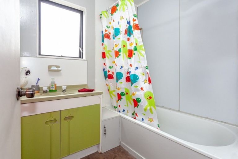 Photo of property in 107 Moa Street, Whangamata, 3620