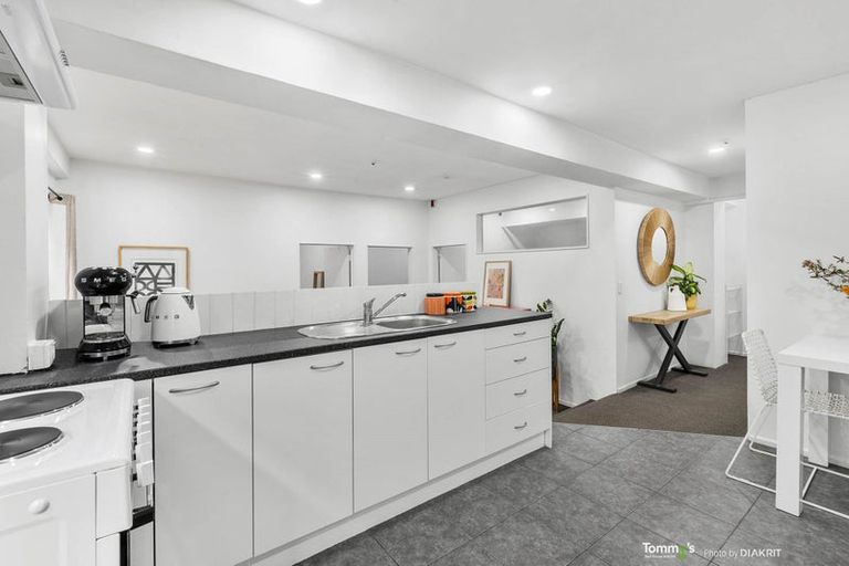 Photo of property in Dixonlane Apartments, 30/7 Feltex Lane, Te Aro, Wellington, 6011