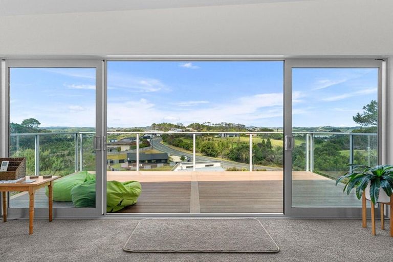 Photo of property in 8 Cornwall Way, Mangawhai Heads, Mangawhai, 0505