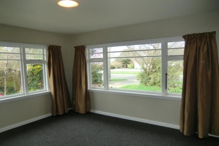 Photo of property in 227 Knowles Street, St Albans, Christchurch, 8052
