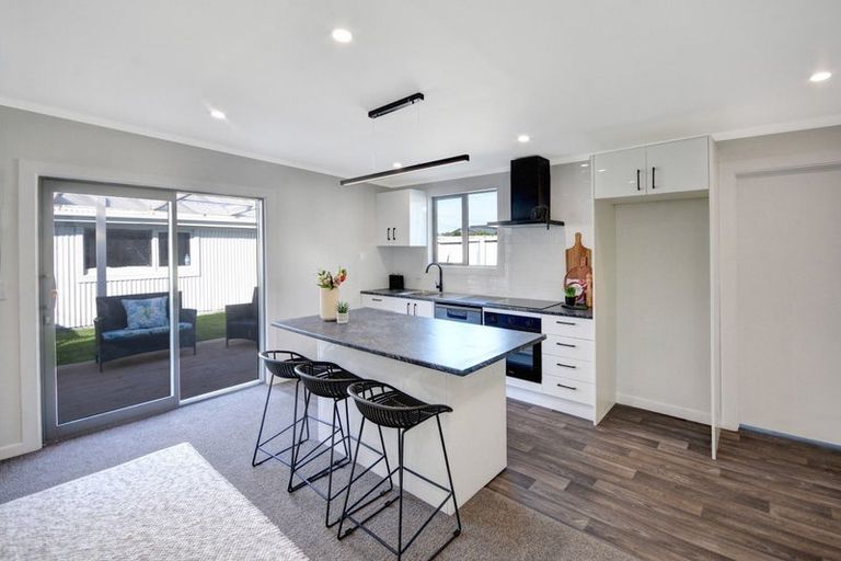Photo of property in 76 Wesley Street, South Dunedin, Dunedin, 9012