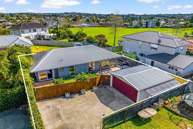 Photo of property in 640a Te Atatu Road, Te Atatu Peninsula, Auckland, 0610
