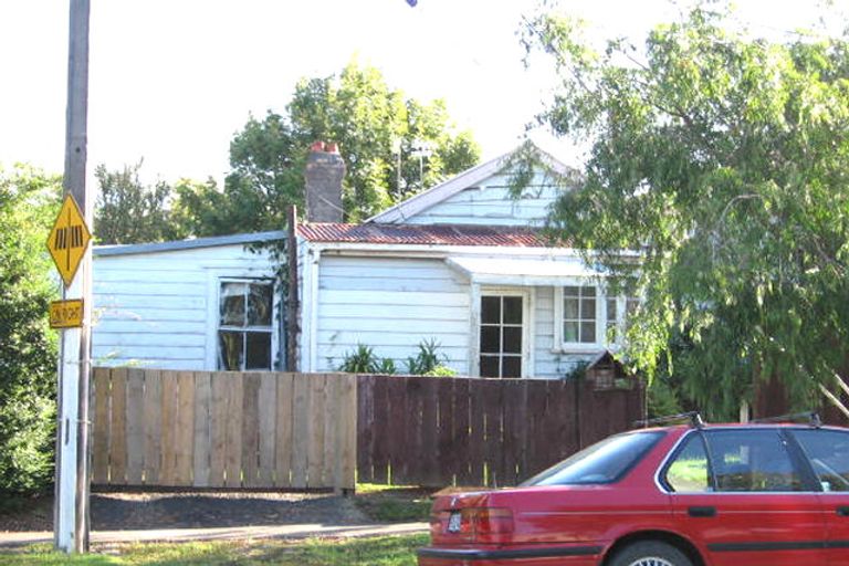 Photo of property in 1/20 Gardner Avenue, New Lynn, Auckland, 0600