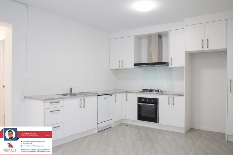 Photo of property in 271 Royal Road, Massey, Auckland, 0614