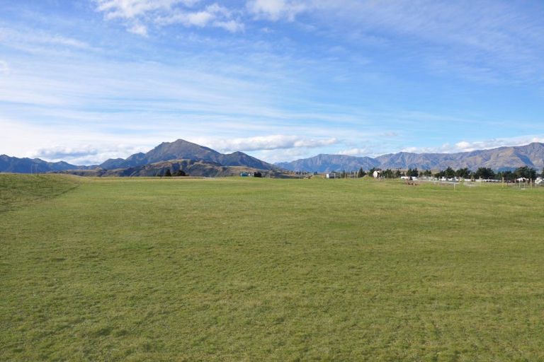 Photo of property in Northlake, 7 Kyeburn Street, Wanaka, 9305