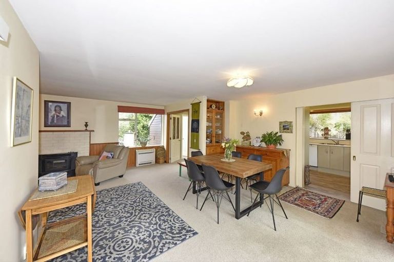 Photo of property in 2 Worsleys Road, Cracroft, Christchurch, 8025