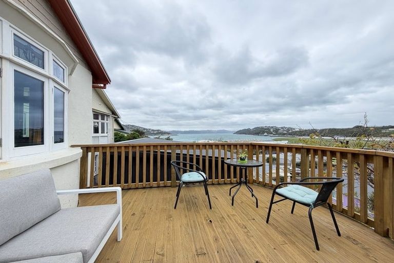 Photo of property in 12 Tirangi Road, Rongotai, Wellington, 6022