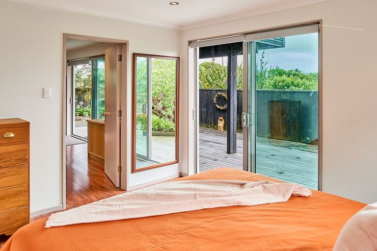 Photo of property in 215 Manly Street, Paraparaumu Beach, Paraparaumu, 5032