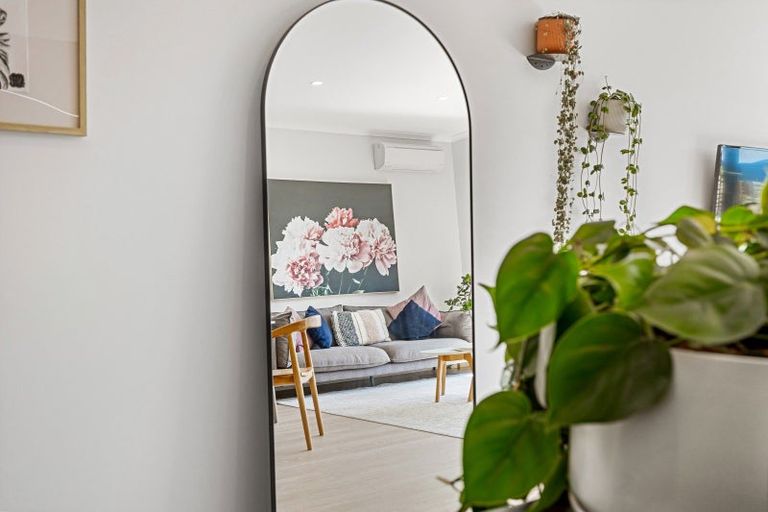 Photo of property in 21 Hudson Bay Road, Hobsonville, Auckland, 0616