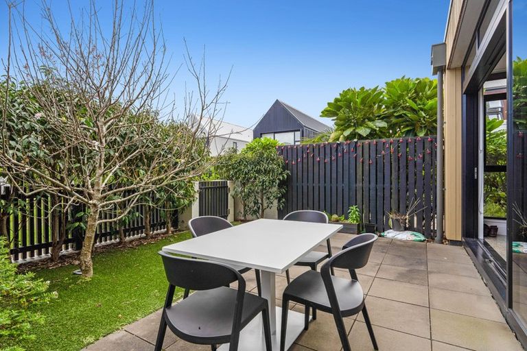 Photo of property in 13 Isitt Road, Hobsonville, Auckland, 0616