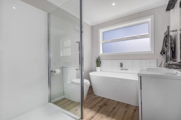 Photo of property in 6 Stunsail Lane, Whitby, Porirua, 5024