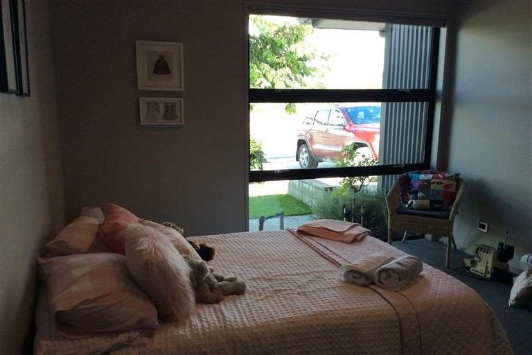 Photo of property in 22 Kelliher Drive, Wanaka, 9305