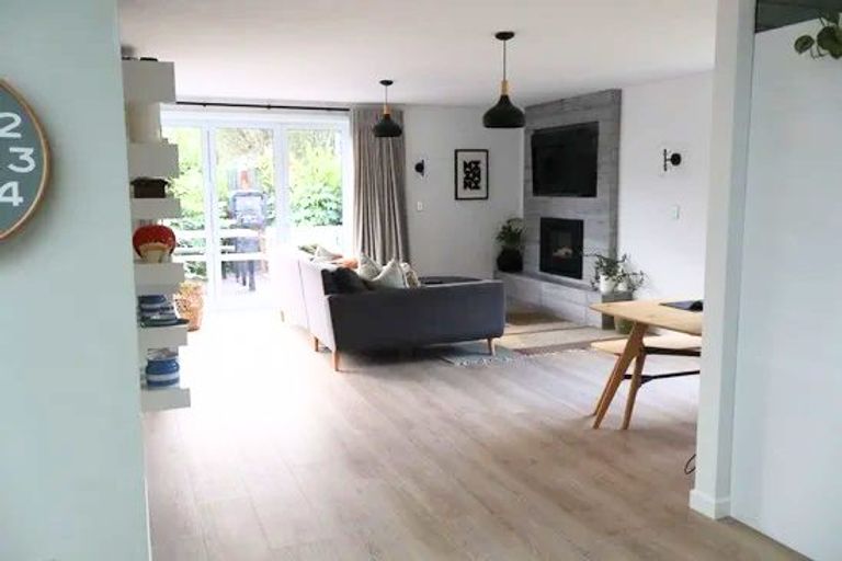 Photo of property in 12 Kukupa Grove, Heretaunga, Upper Hutt, 5018