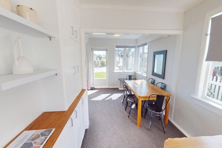 Photo of property in 5 Bastia Avenue, Bastia Hill, Whanganui, 4500