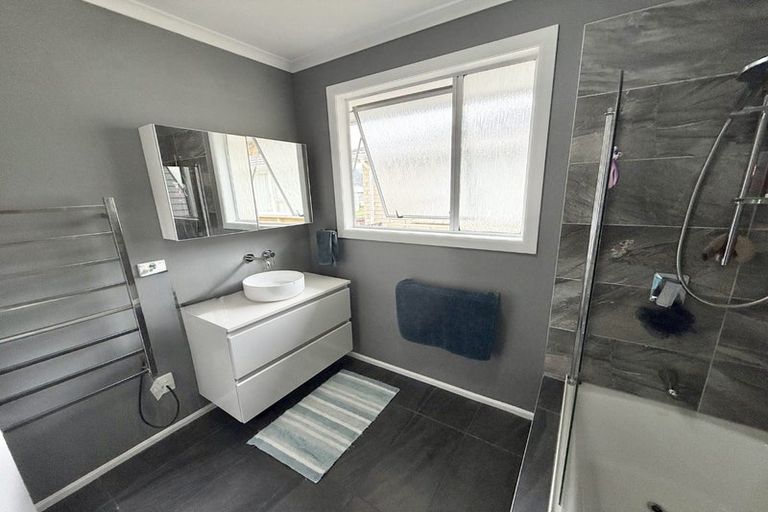 Photo of property in 17 Hamstead Street, Wainuiomata, Lower Hutt, 5014