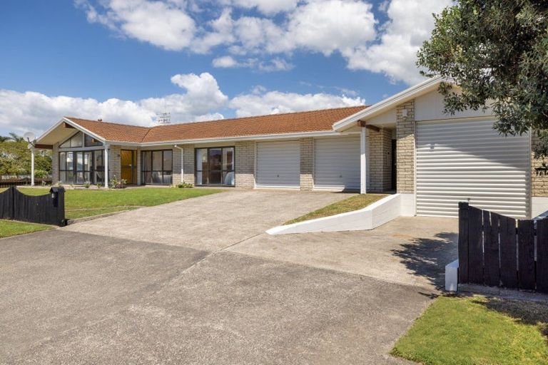 Photo of property in 19 Gobray Crescent, Mount Maunganui, 3116