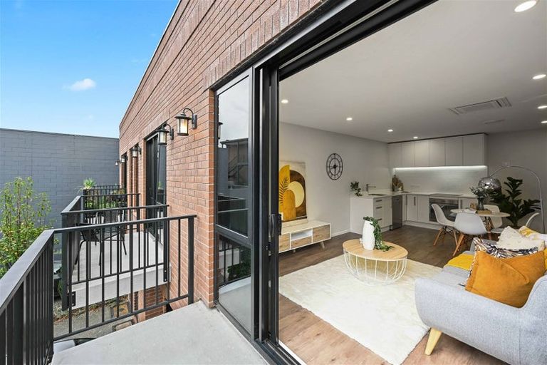Photo of property in 16 Village Quarter Lane, Frankton, Hamilton, 3204