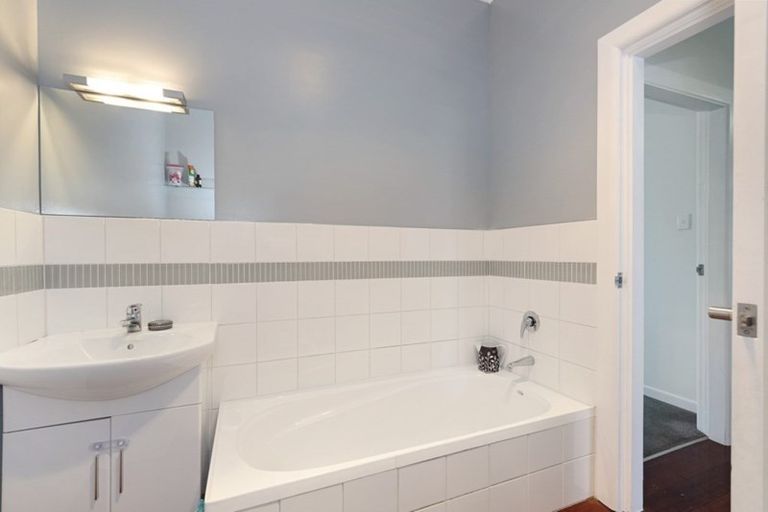 Photo of property in 80 Cook Street, Hamilton East, Hamilton, 3216