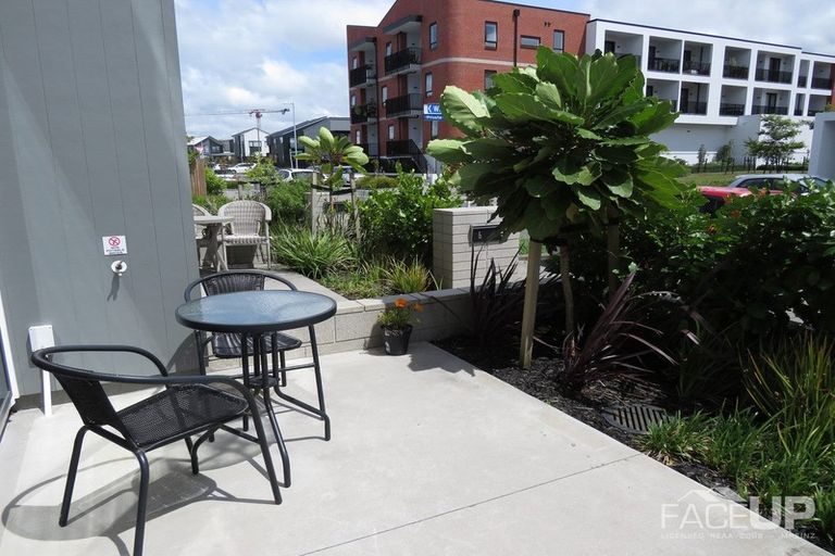 Photo of property in 4 Sidney Wallingford Way, Hobsonville, Auckland, 0616