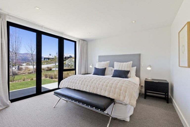 Photo of property in 1 Owen Marshall Lane, Arrowtown, 9371