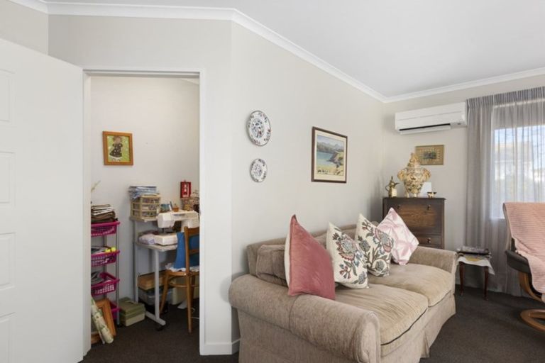 Photo of property in 6a Green Street, Mosgiel, 9024