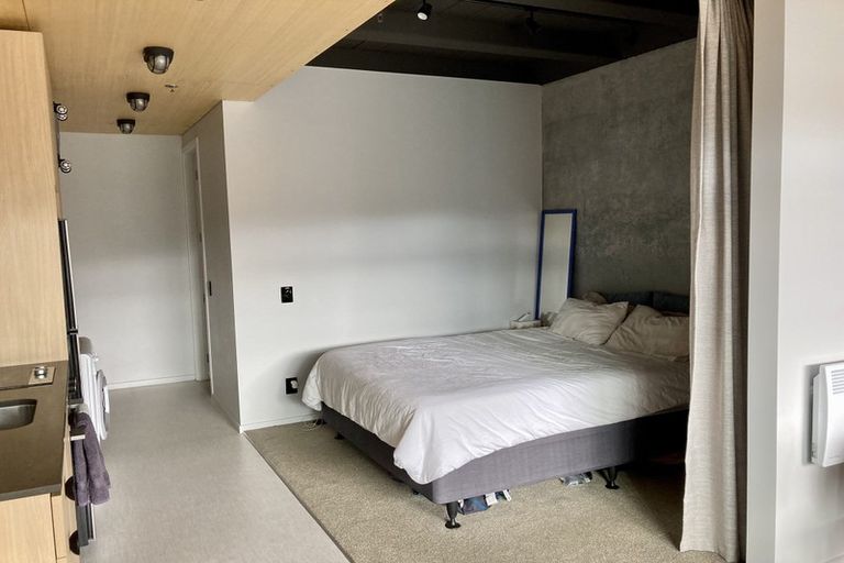 Photo of property in Vedado Apartments, 307/41u Hopper Street, Mount Cook, Wellington, 6011