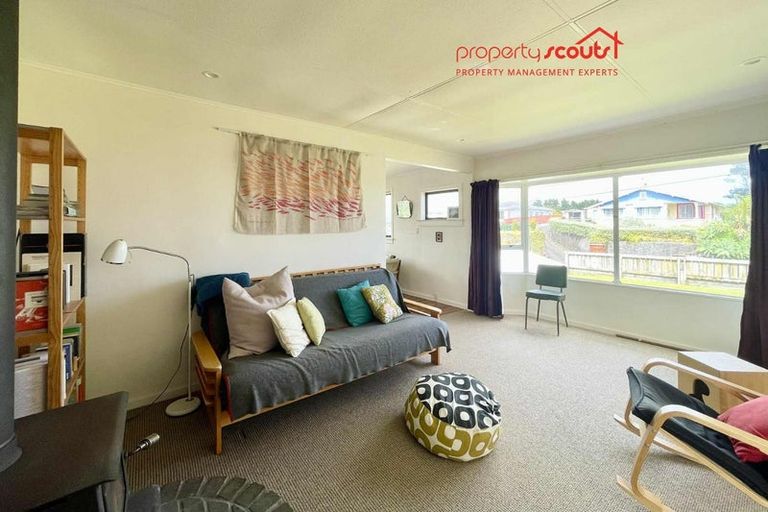 Photo of property in 125 Pioneer Road, Moturoa, New Plymouth, 4310