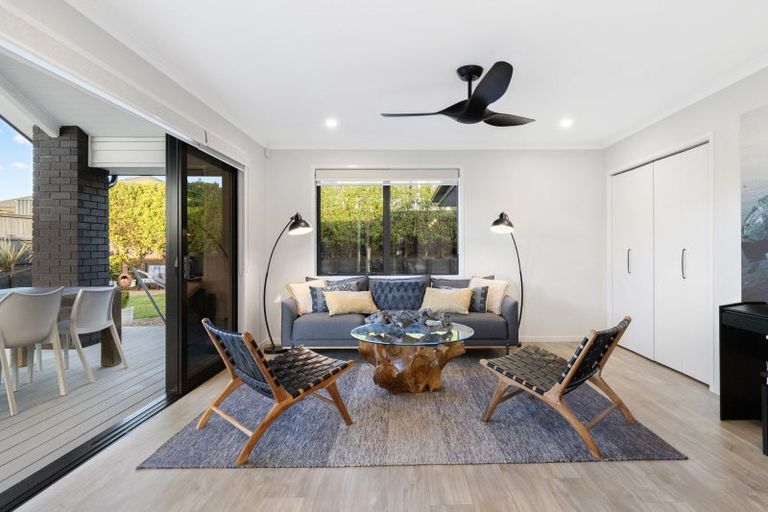 Photo of property in 14 Catherine Mclean Road, Pukekohe, 2120