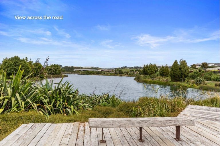 Photo of property in 21 Lakeview Quay, Pyes Pa, Tauranga, 3112