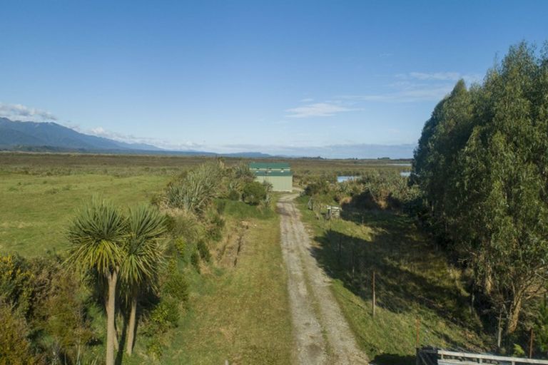 Photo of property in 23/23 Alma Road, Westport, 7892