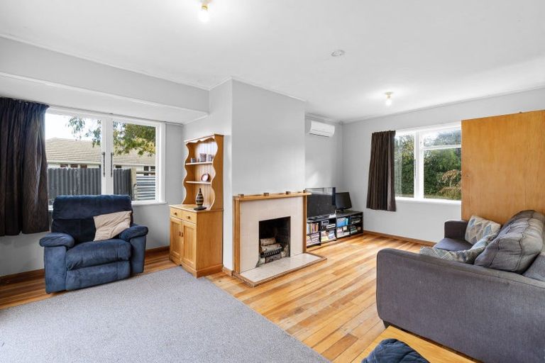 Photo of property in 4 Renfrew Place, Highbury, Palmerston North, 4412