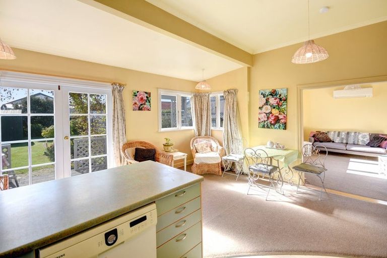 Photo of property in 5 Nile Street, Saint Clair, Dunedin, 9012