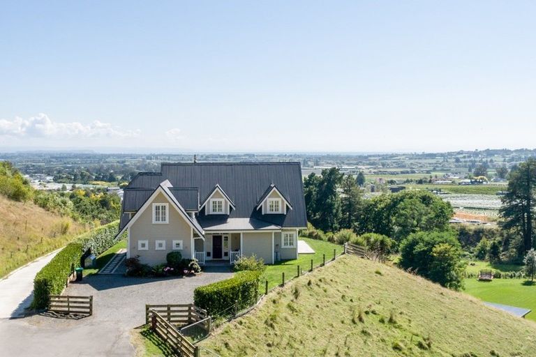 Photo of property in 155 Durham Drive, Havelock North, 4130