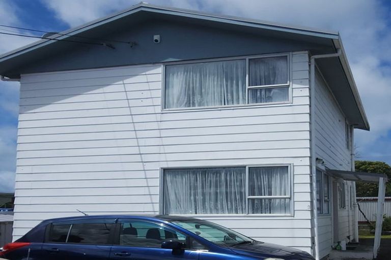 Photo of property in 102 Kilbirnie Crescent, Kilbirnie, Wellington, 6022